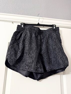 Athletic Works Black Patterned Running Shorts
